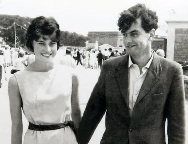 A black and white photo of the couple during their younger days.
