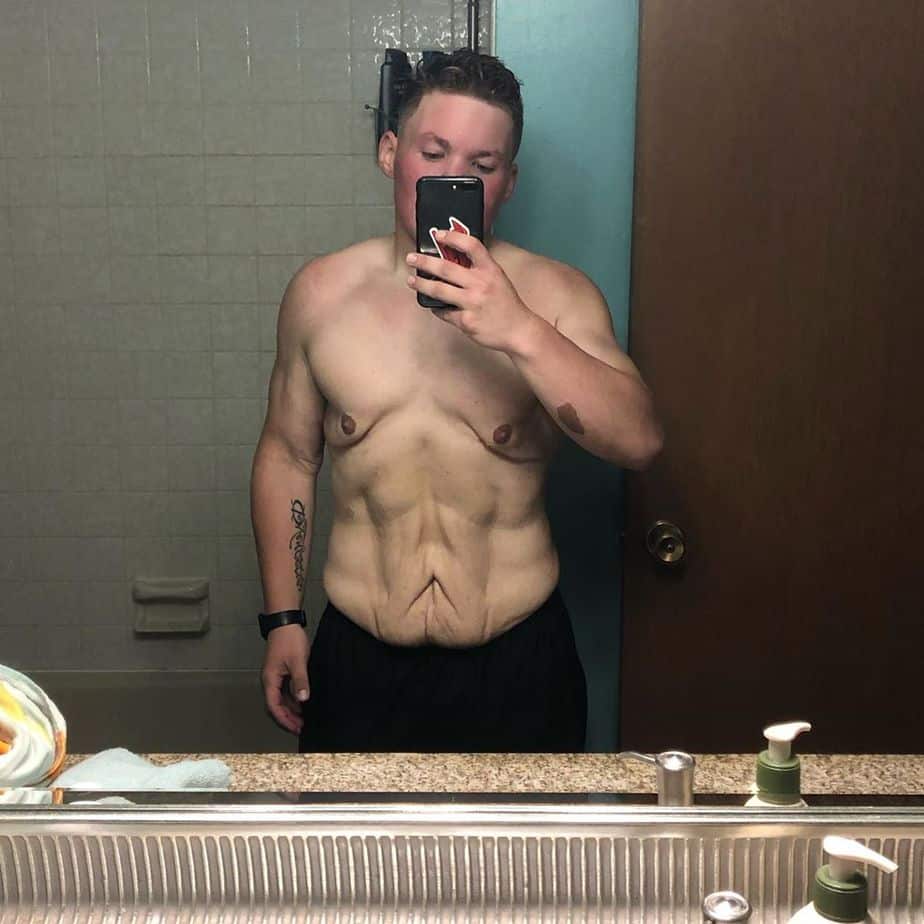 Overweight student unrecognizable after dropping 184lbs and went to