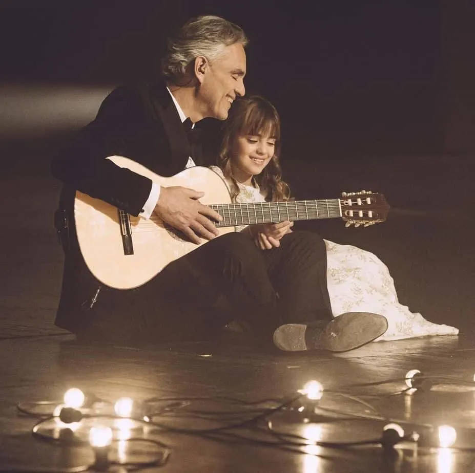 Andrea Bocelli and his daughter sing 'Hallelujah'