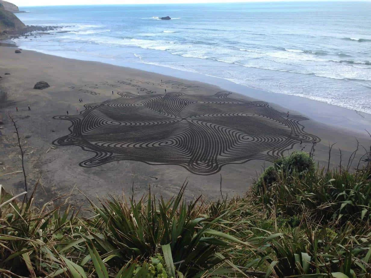 Sand art by Simon Beck