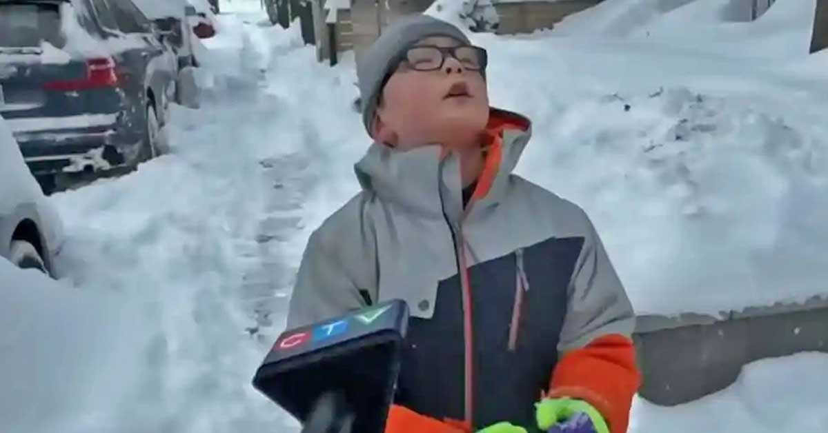 ‘Exhausted’ boy becomes an internet sensation for his sigh-filled reaction to shoveling snow - my positive outlooks