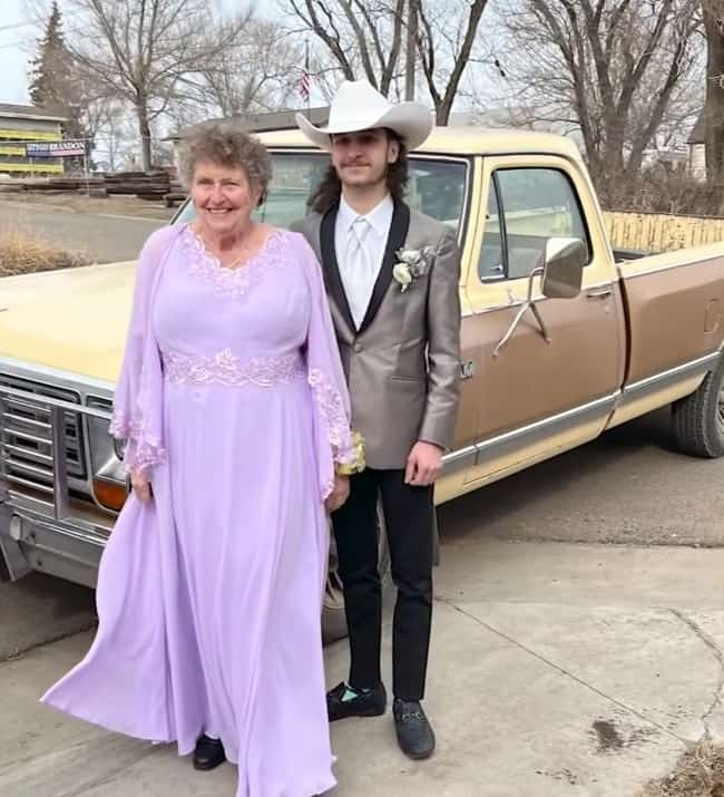 Madeline Miller and Dakota Wollan dressed up for prom