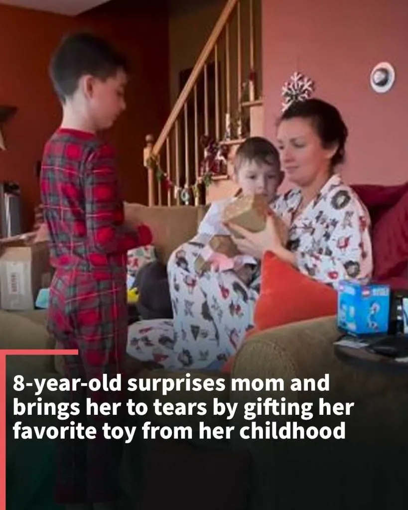 8-year-old surprises mom and brings her to tears by gifting her favorite toy from her childhood