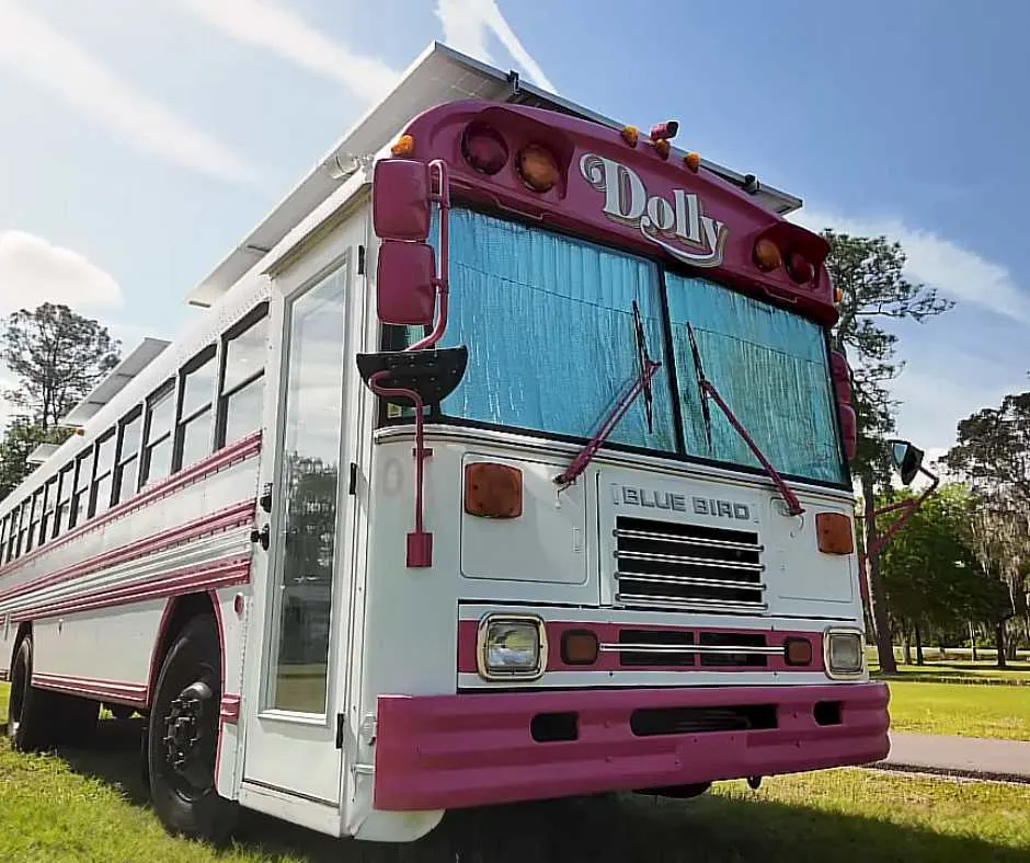 Dolly the Skoolie